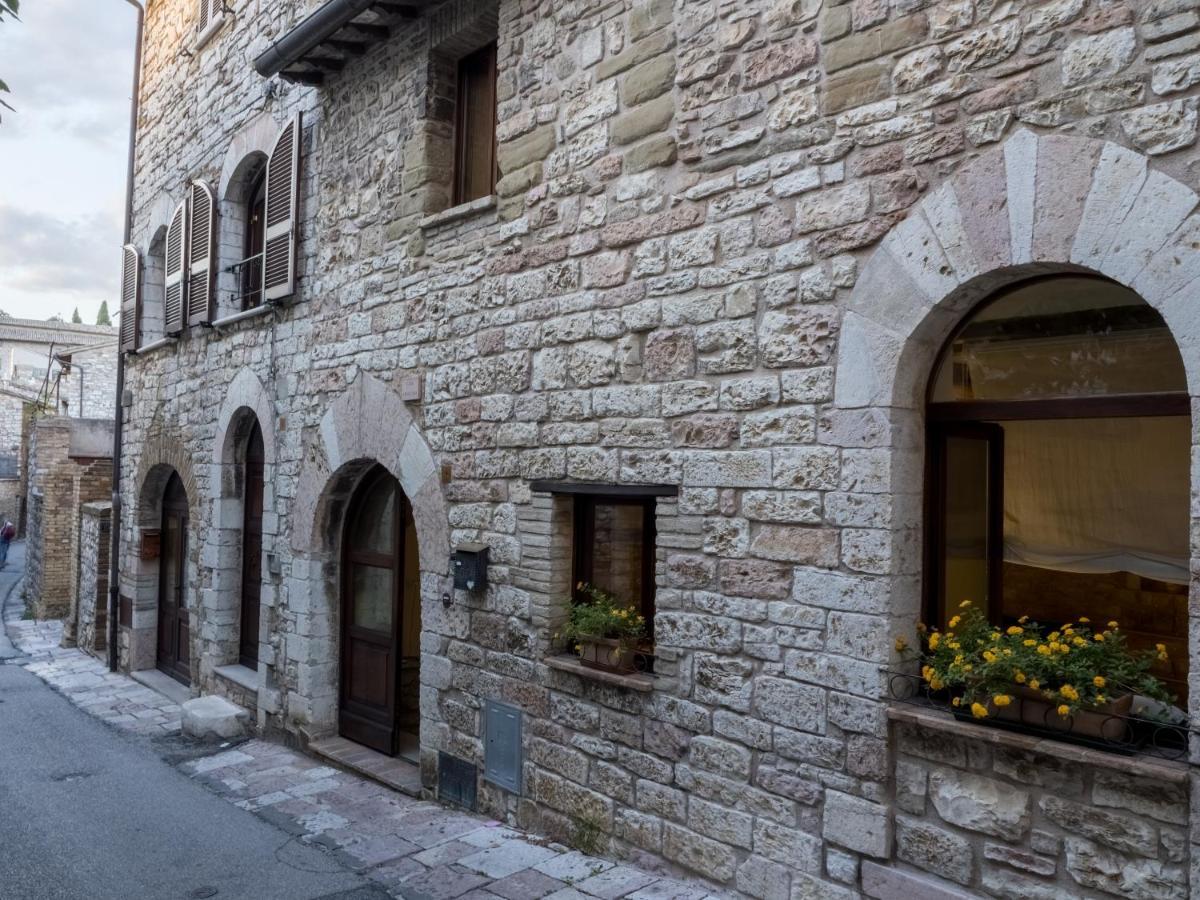 Апартаменти Casa Cinicchia Ассізі Екстер'єр фото